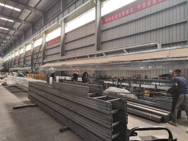 大跨距梯式橋架